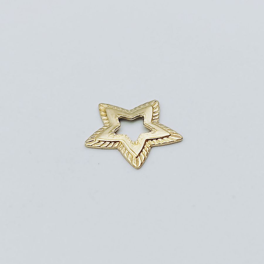 Star with Designs 13mm Openwork