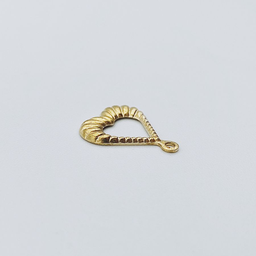 Heart Twisted – Image 2