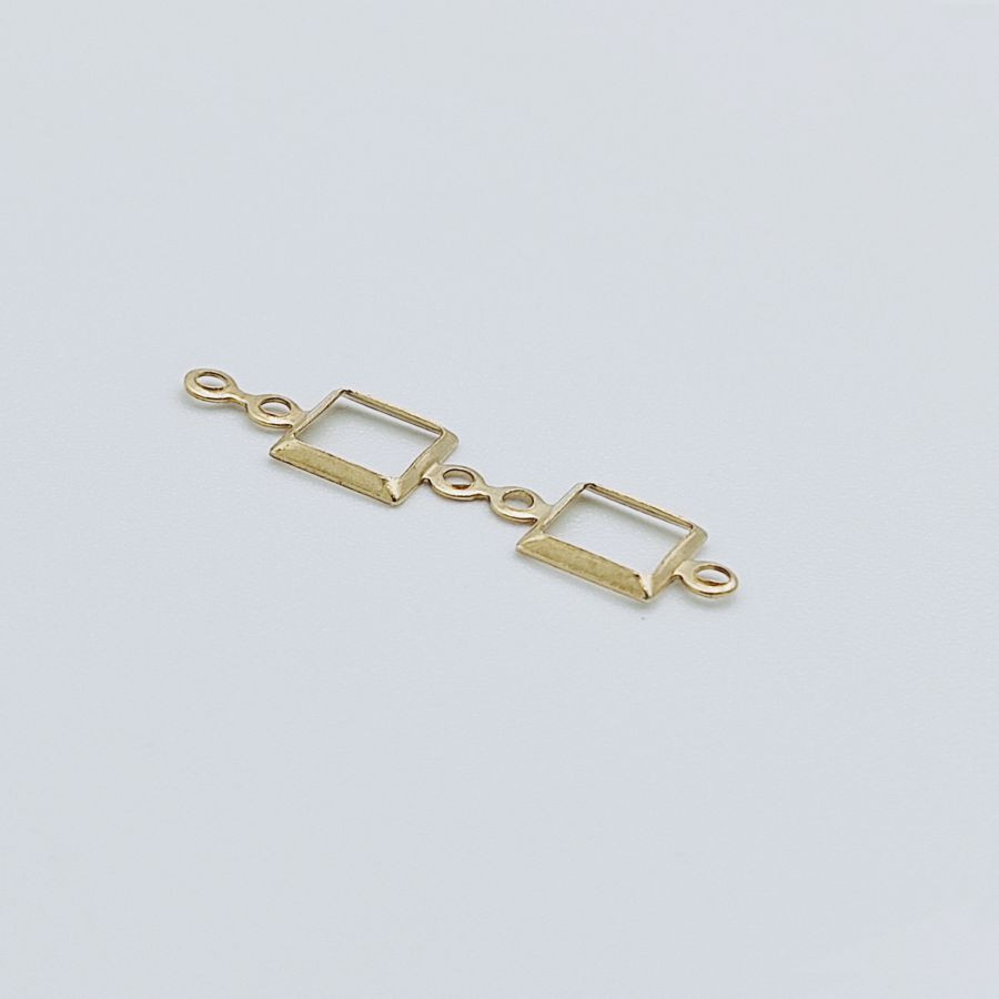 Stone Setting Spool Square Openwork 5,5mm /2 Jump Rings – Image 2