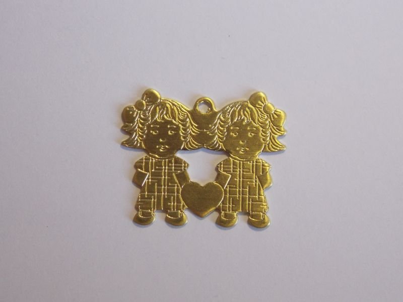 2 Girls 20mm with Bail
