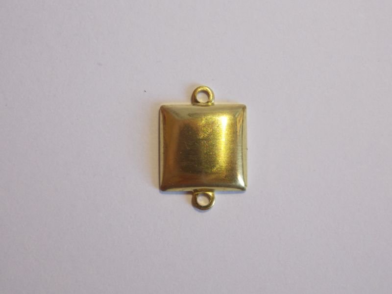 Square 9mm Domed with 1 Bail Top 1 Bottom
