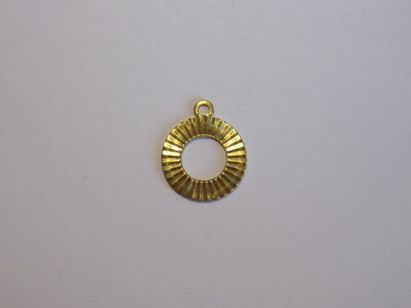 Round 10mm Openwork Diamond-cut with Bail
