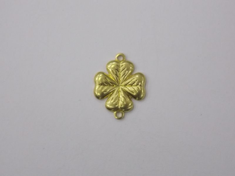 Clover 12mm with Details of Line with 1 Bail Top 1 Bottom