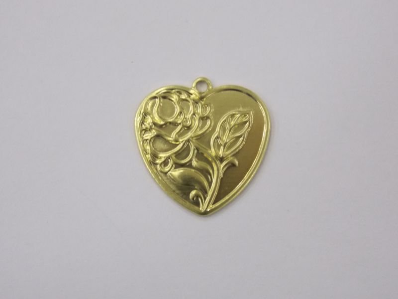 Heart 17mm with Rose and Leaf for Resin with Bail