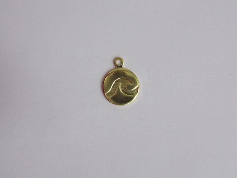 Round 8,5mm Plain with Wave with Bail