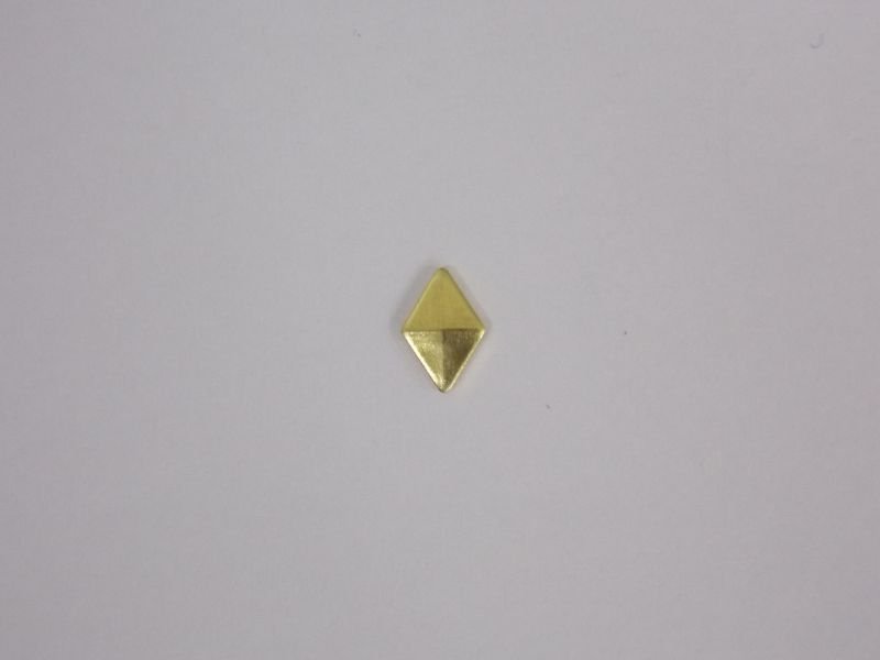 Diamond Shape 6mm Faceted without Bail