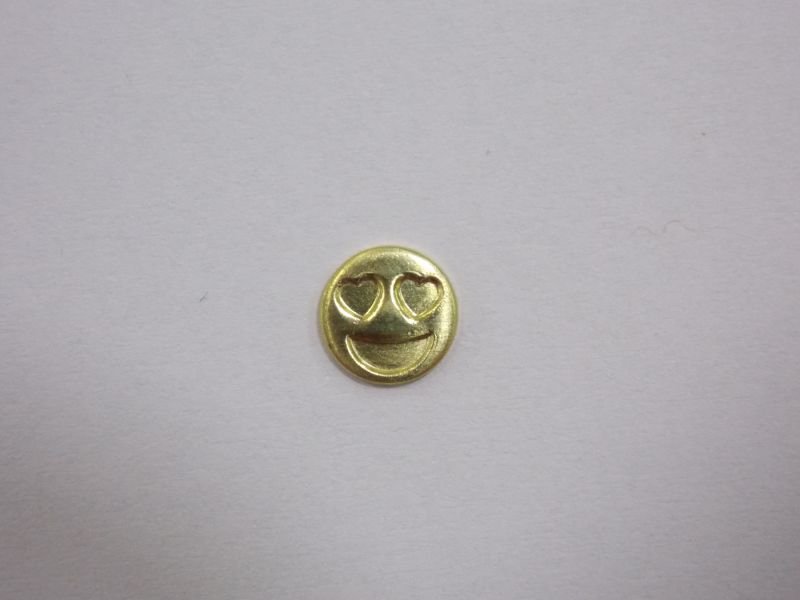 Round Plain 6mm Emoji in Love for Resin without Bail