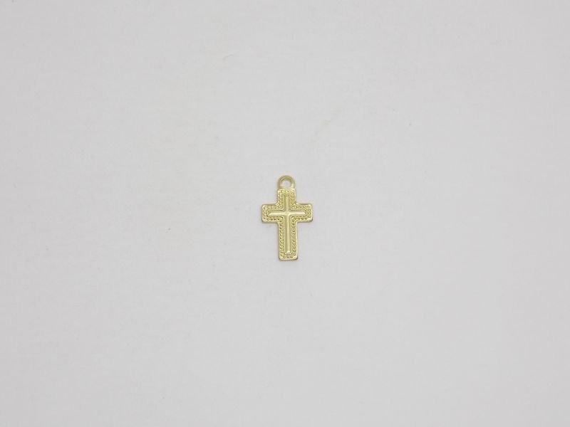 Cross 10mm Edge Small Balls and Middle Plain with Bail