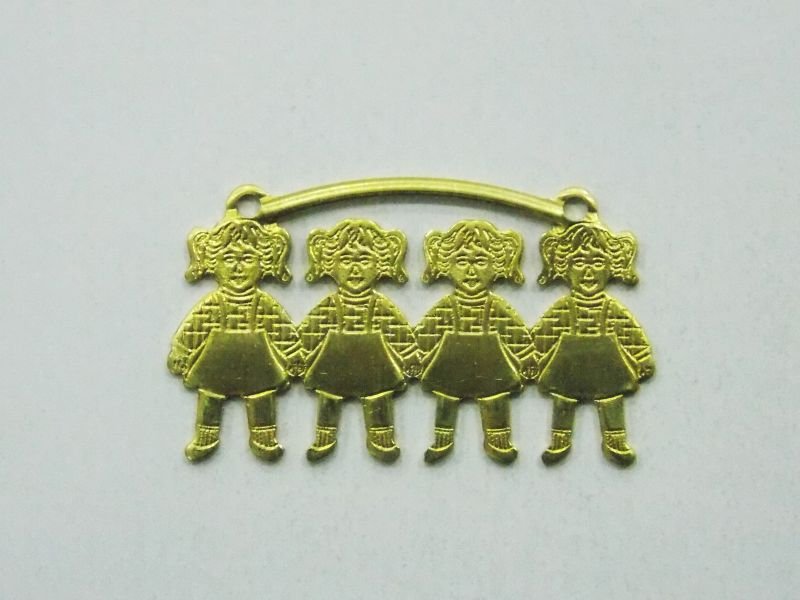 Pareo Ring 4 Girls with 2 Jump Rings 18x30mm