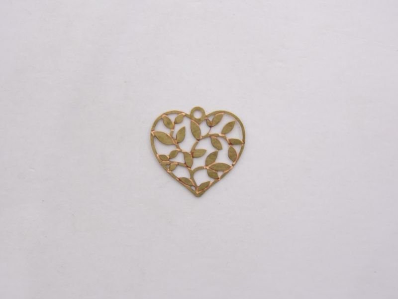 Photo-etched Heart with Leaves 15mm