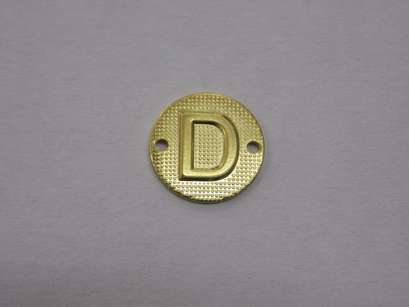 Round 11mm Textured Letter D 2 Holes Side