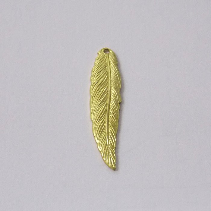 Feather Stamped 30mm without Bail 1 Hole Top