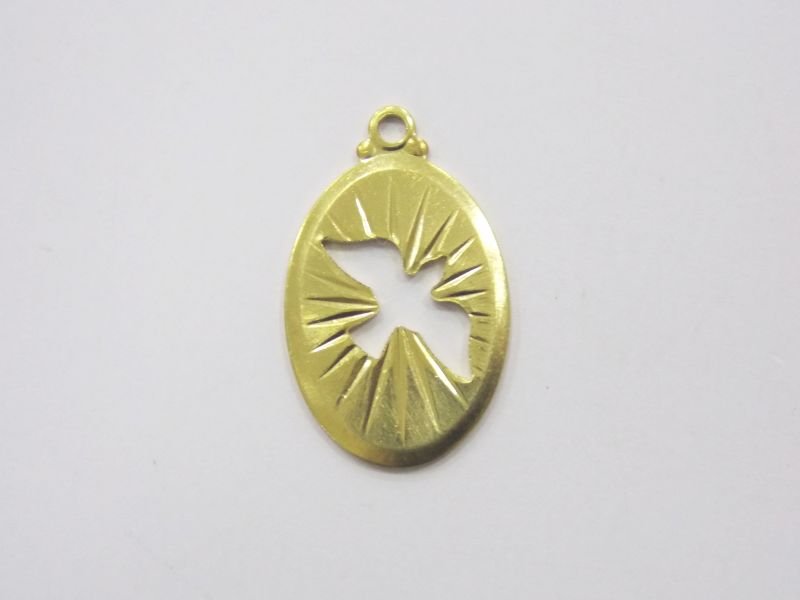 Pendant Oval 20mm with Holy Spirit Openwork and Details Diamond-cut