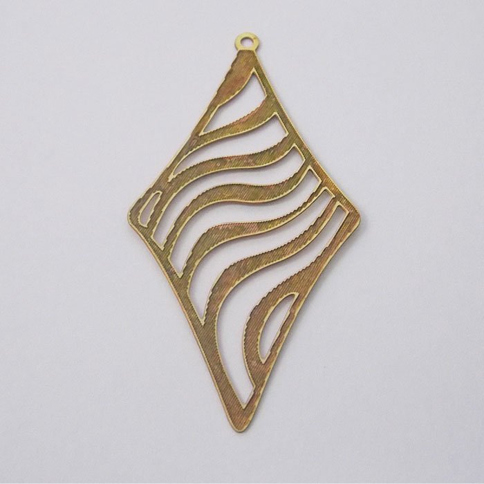 Photo-etched Diamond Shape Openwork with Bands with Jump Ring 51mm