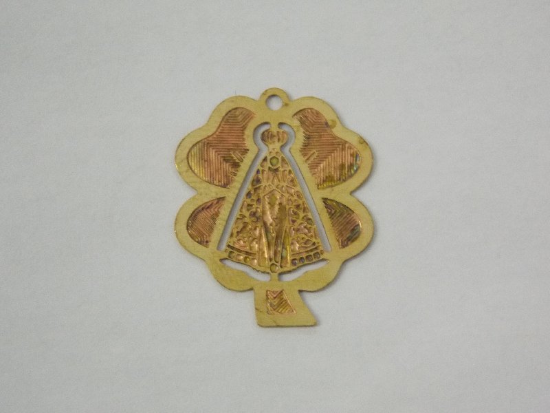 Clover with Our Lady Aparecida Openwork 20mm