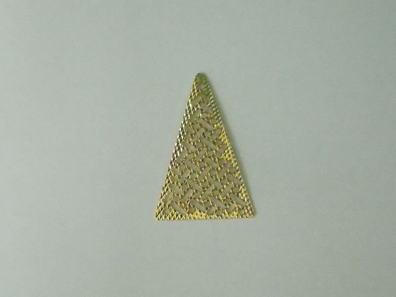 Triangle Openwork Diamond-cut 28mm