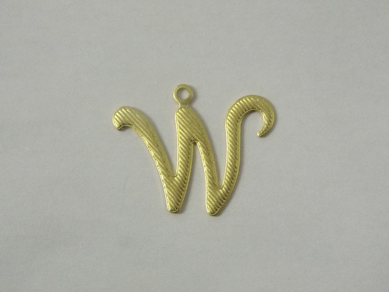 Letter W 20mm Textured