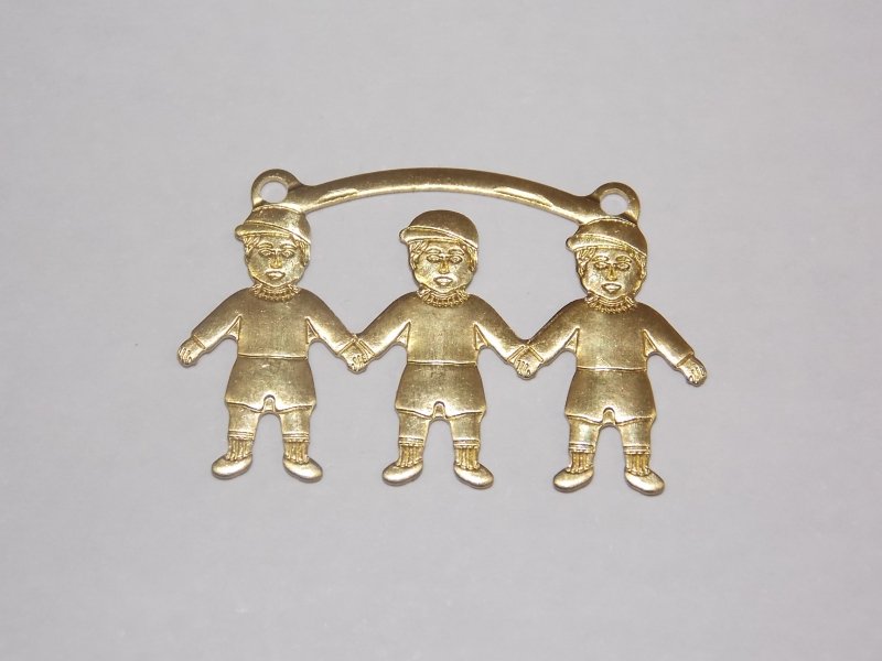 Pareo Ring with 3 Boys with 2 Bail 17x27mm