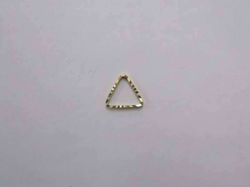 Triangle Openwork Diamond-cut 7x7mm