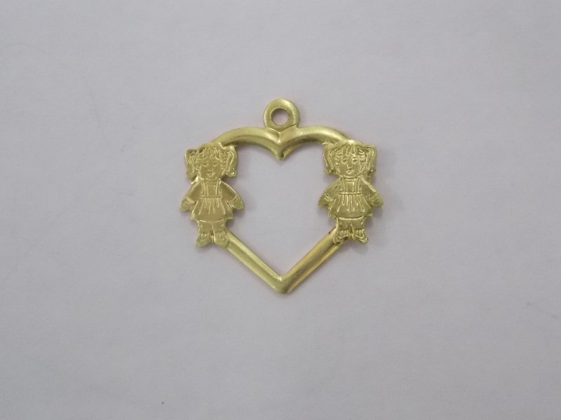 Pendant 15mm Heart Openwork with 2 Girls