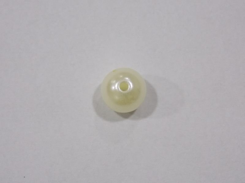 Pearl 9mm - 1/2 Hole
