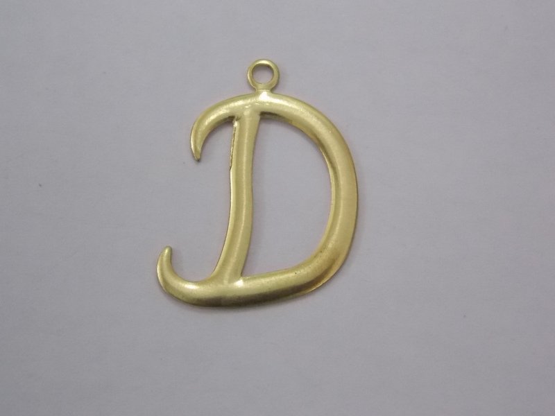 Letter D 20mm Plain