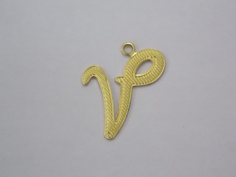 Letter V 20mm Textured