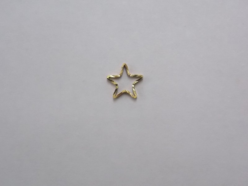 Star Small Openwork Diamond-cut