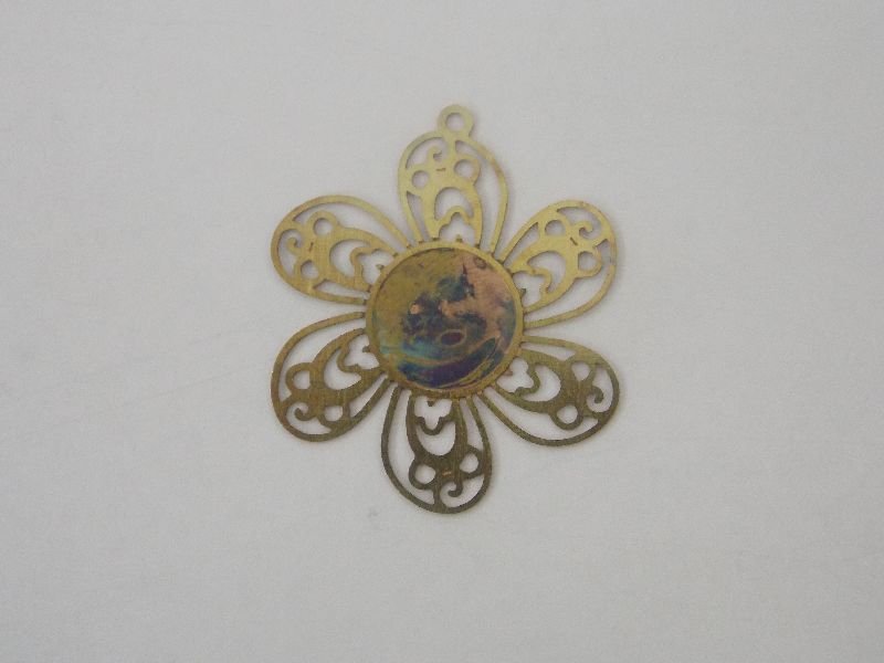 Flower Photo-etched with Petals Openwork 28mm