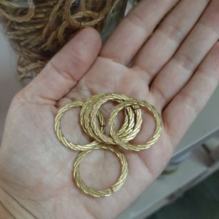 Jump Ring of 4 Wires Round Twisted Laminated in Pe 3.5X23.3 - Image 4
